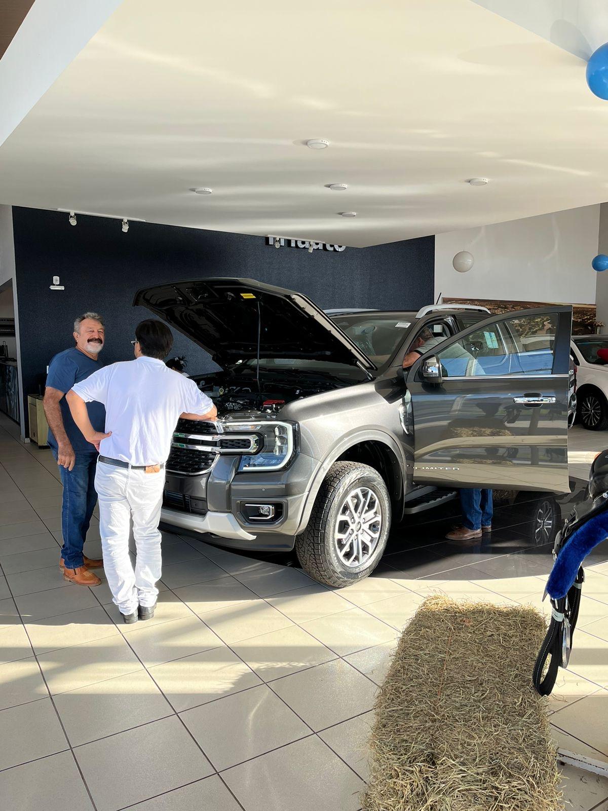 Nova Ford Ranger 2024: Teste Drive Revela Inovações e Performance de Ponta