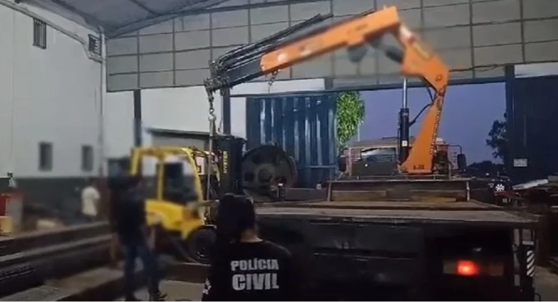 Polícia Civil recupera empilhadeira roubada em operação em Caldas Novas