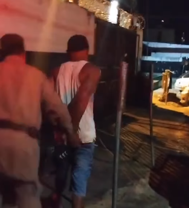 Homem é preso por agredir mulher com garrafa de cerveja em Caldas Novas