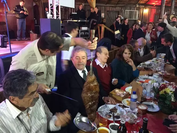 Depois de taxar compras de pobres na shopee Lula quer taxar a carne em 60%