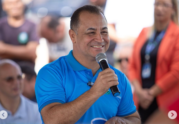 Carlinhos do Mangão inaugura UBS Santa Luzia e entrega novos veículos e maquinários