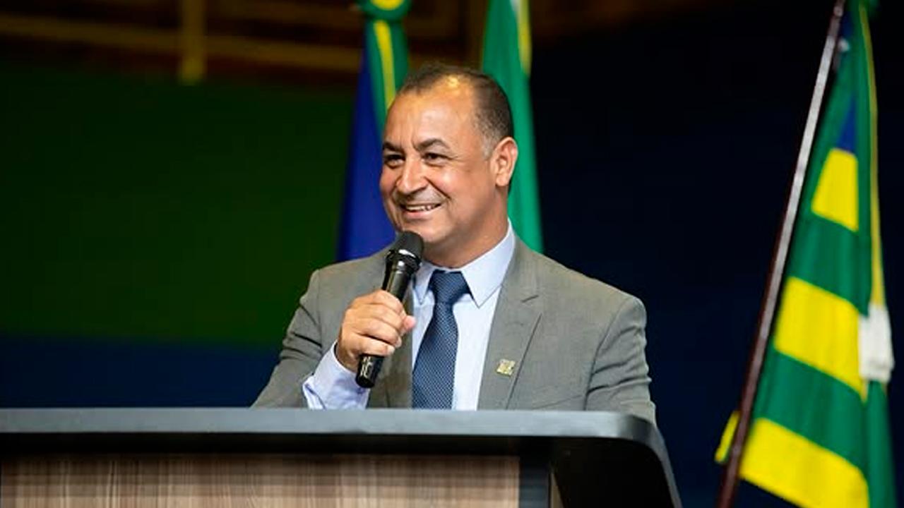 Entorno cobra a conta: Mangão avisa que eleição em Goiás passa por Novo Gama
