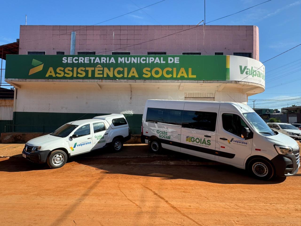 Assistência Social de Valparaíso recebe novos veículos para ampliar atendimentos