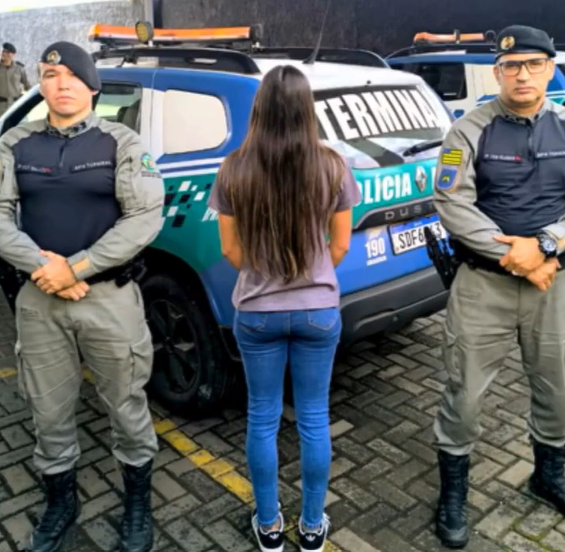 Mulher é presa após agredir idosa dentro de ônibus do transporte coletivo em Goiânia