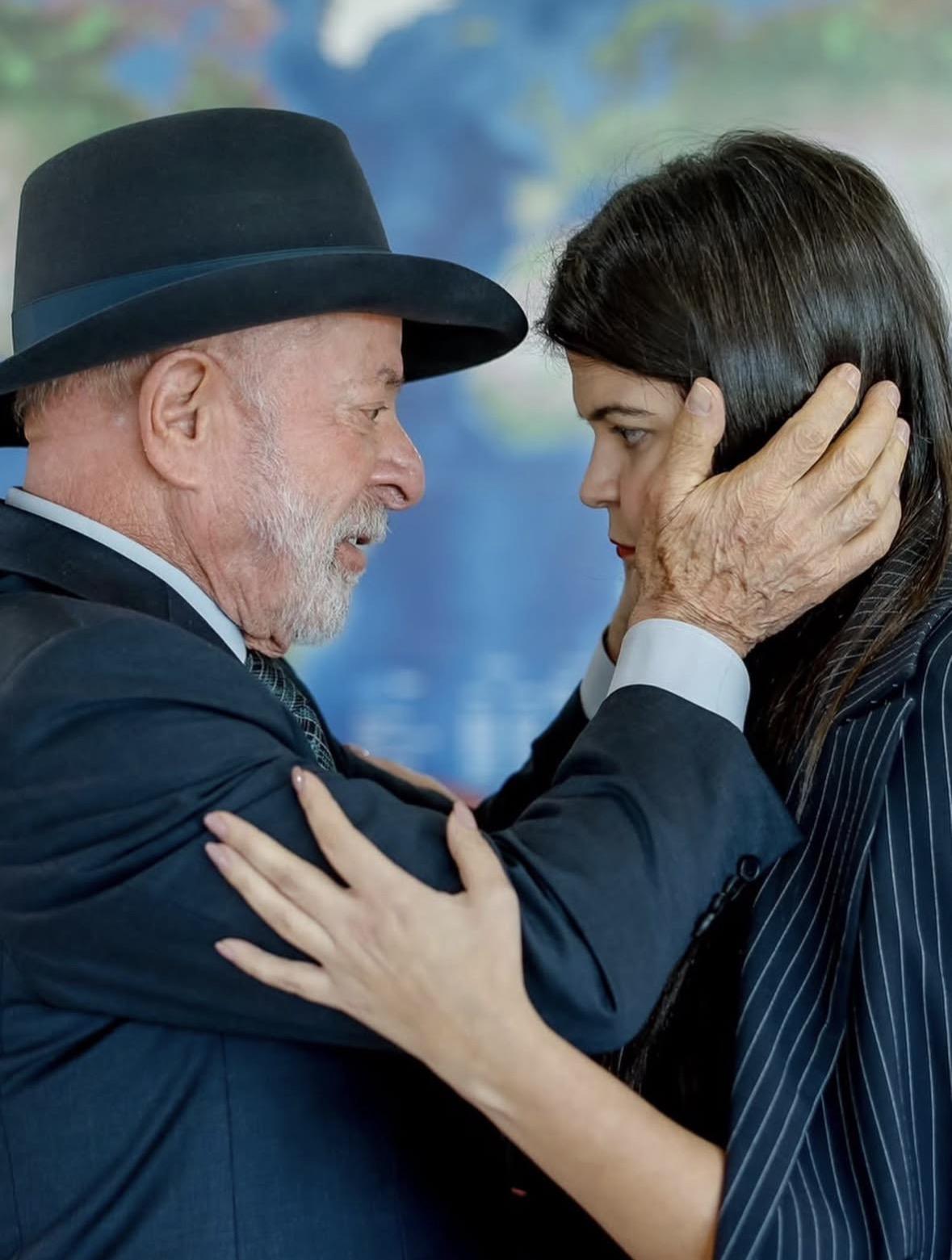 Aava Santiago se reúne com o presidente Lula e amplia espaço político rumo às eleições de 2026