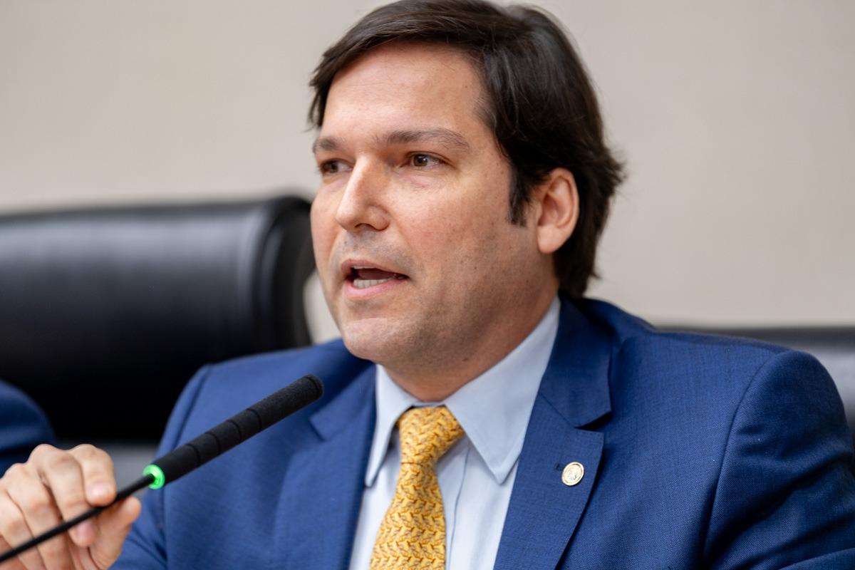 Emenda parlamentar destinada por Robério Negreiros à oncologia do HRT recebe reconhecimento em campanha nacional
