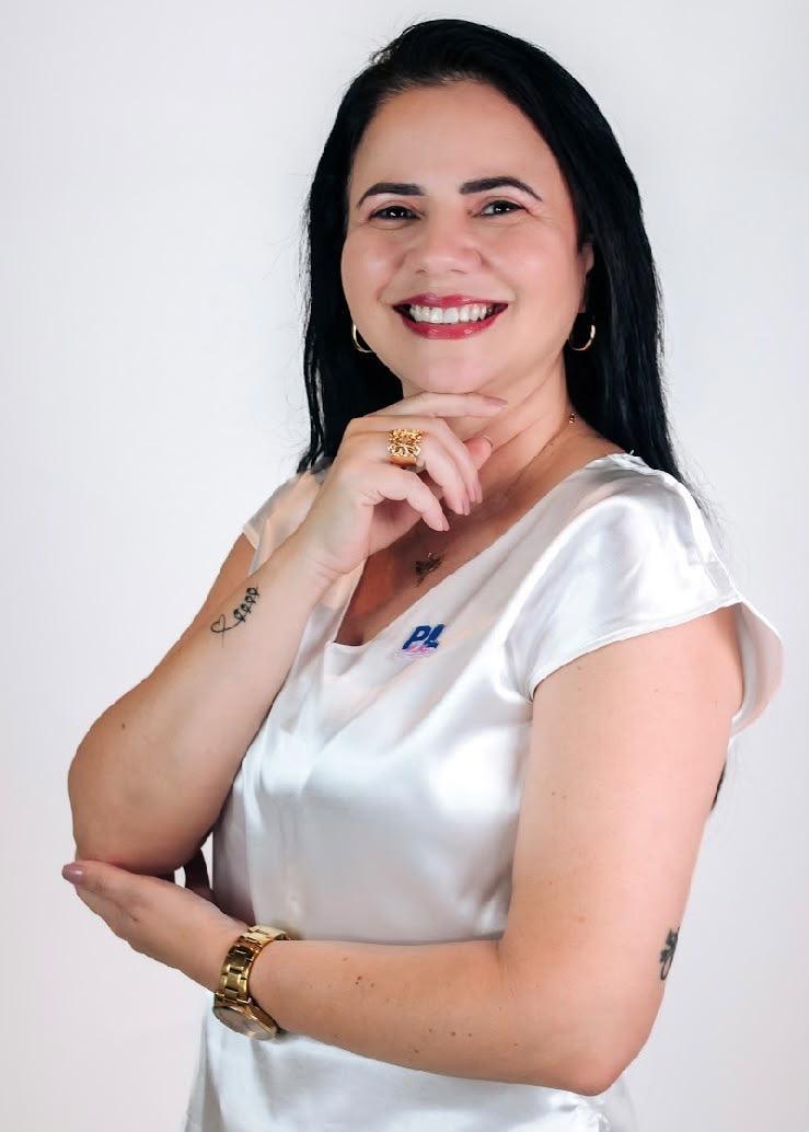 Maria Yvelônia desponta como nome da renovação e promove encontro com lideranças em Valparaíso