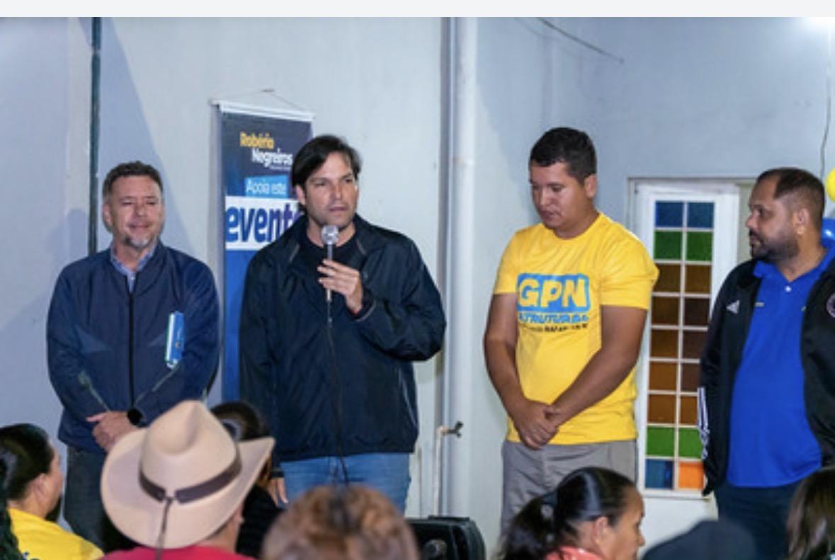 Robério Negreiros prestigia ato de Sandro Avelar e leva prestação de contas à Estrutural