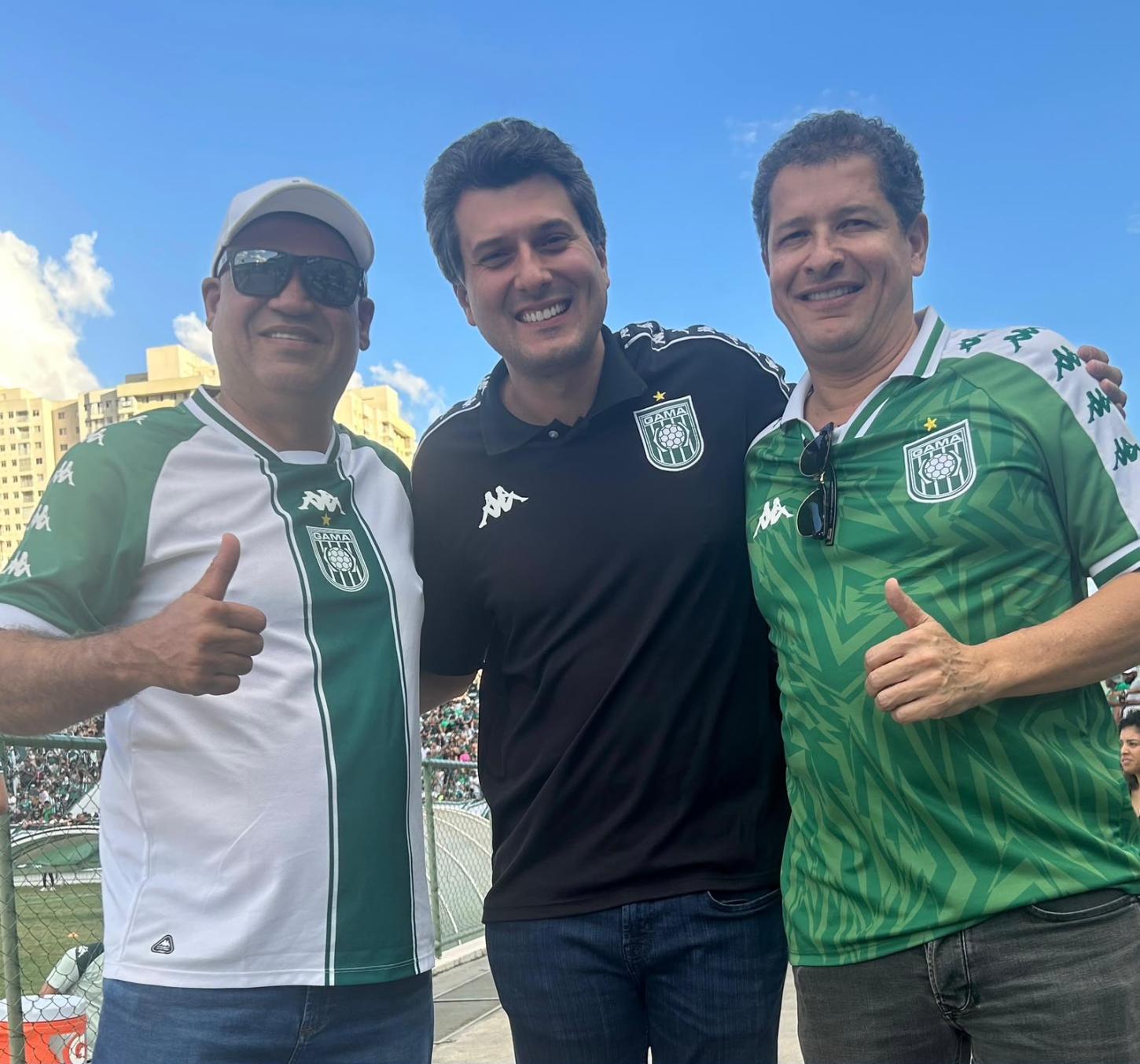 Sandro Avelar acompanha vitória do Gama no Bezerrão e celebra classificação ao lado da torcida