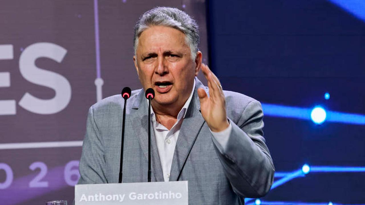 Às vésperas da eleição, Justiça manda executar condenação e ameaça candidatura de Garotinho ao Governo do Rio
