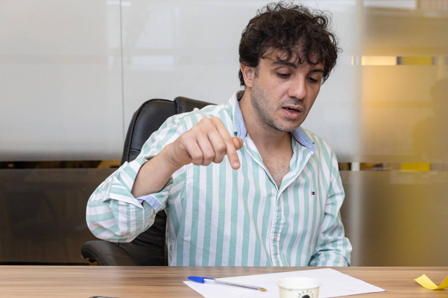 Renan Santos admite enfrentar consequências caso desobedeça ordem do STF