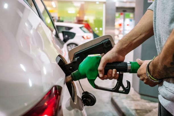 Alta da gasolina leva fiscalização a identificar margens sem justificativa em postos do DF