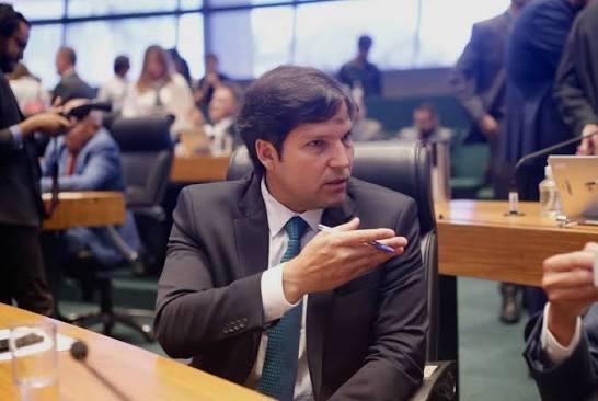 Em meio à agenda intensa de reeleição, Robério Negreiros fala sobre leis de inclusão e proteção social no DF