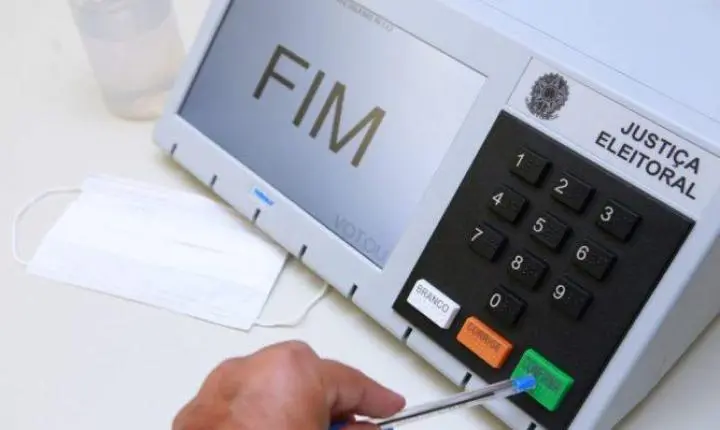 Brasil nega visto para servidores dos EUA que queriam monitorar urnas