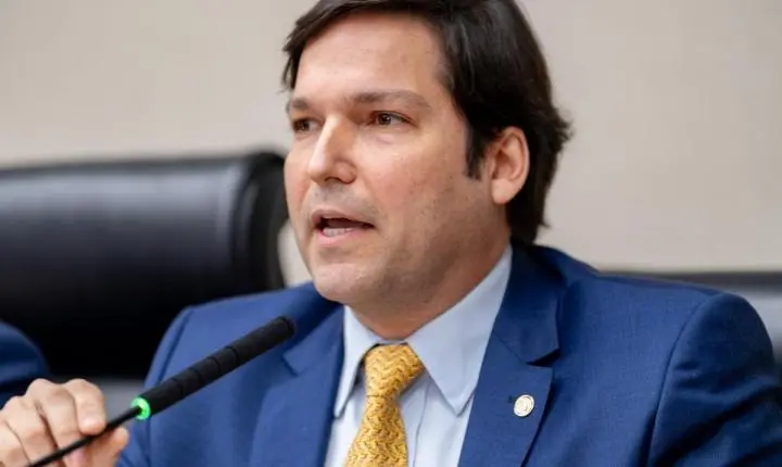 Emenda parlamentar destinada por Robério Negreiros à oncologia do HRT recebe reconhecimento em campanha nacional