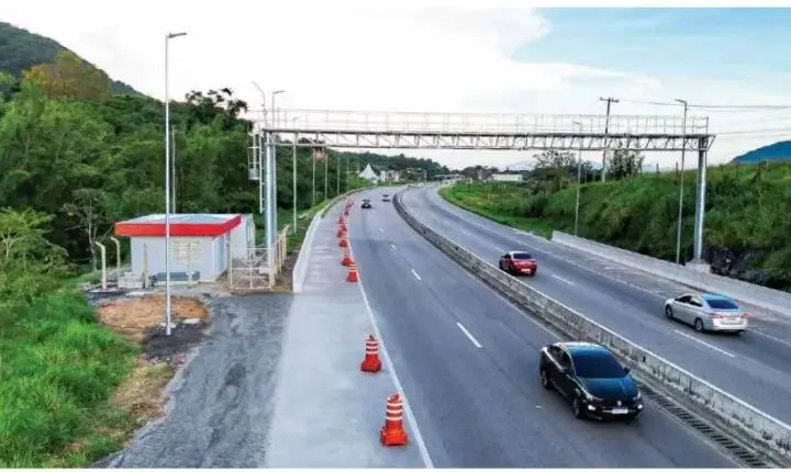 Governo assina contrato para estruturar concessão de rodovias federais